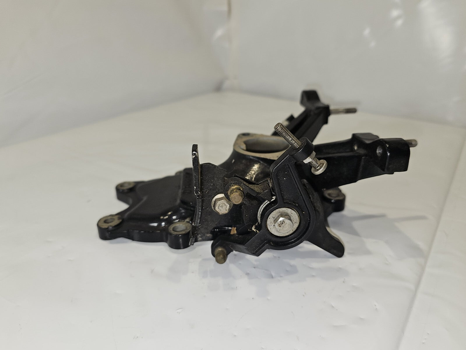 Mercury OEM  30-40 hp Induction Manifold  821371A2