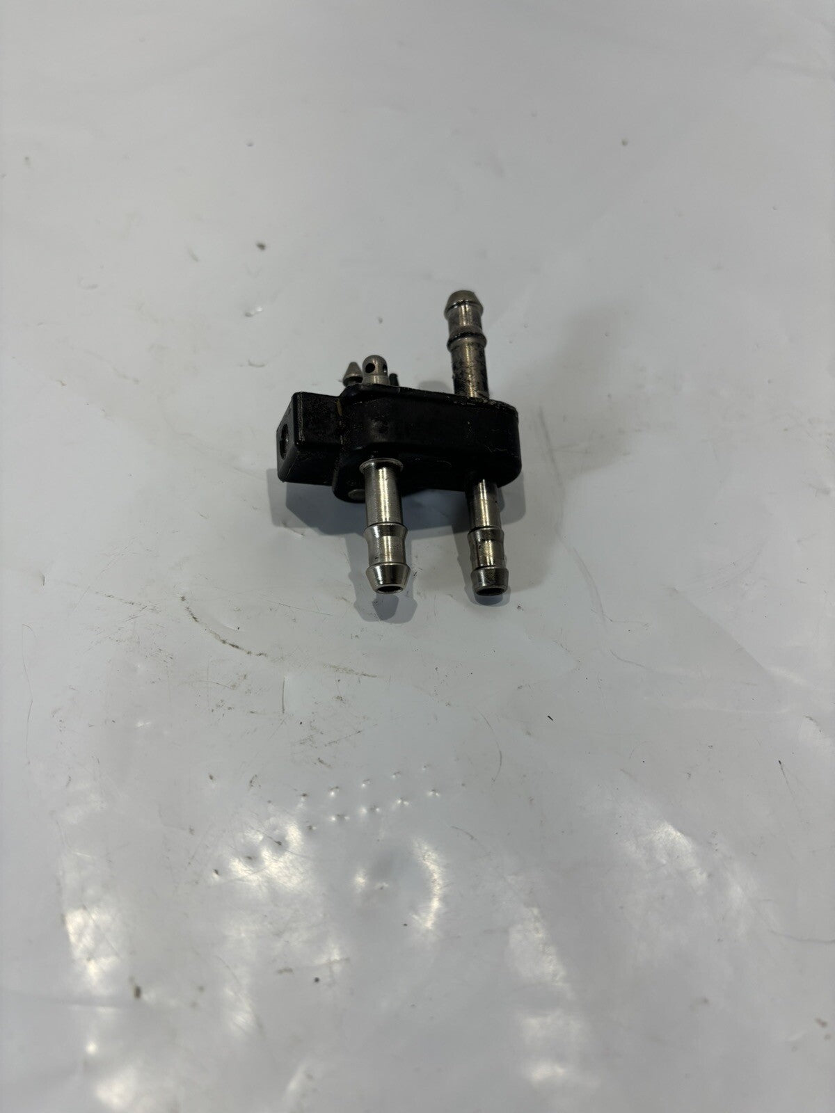 Evinrude Johnson Outboard Fuel Connector Assembly 0398229