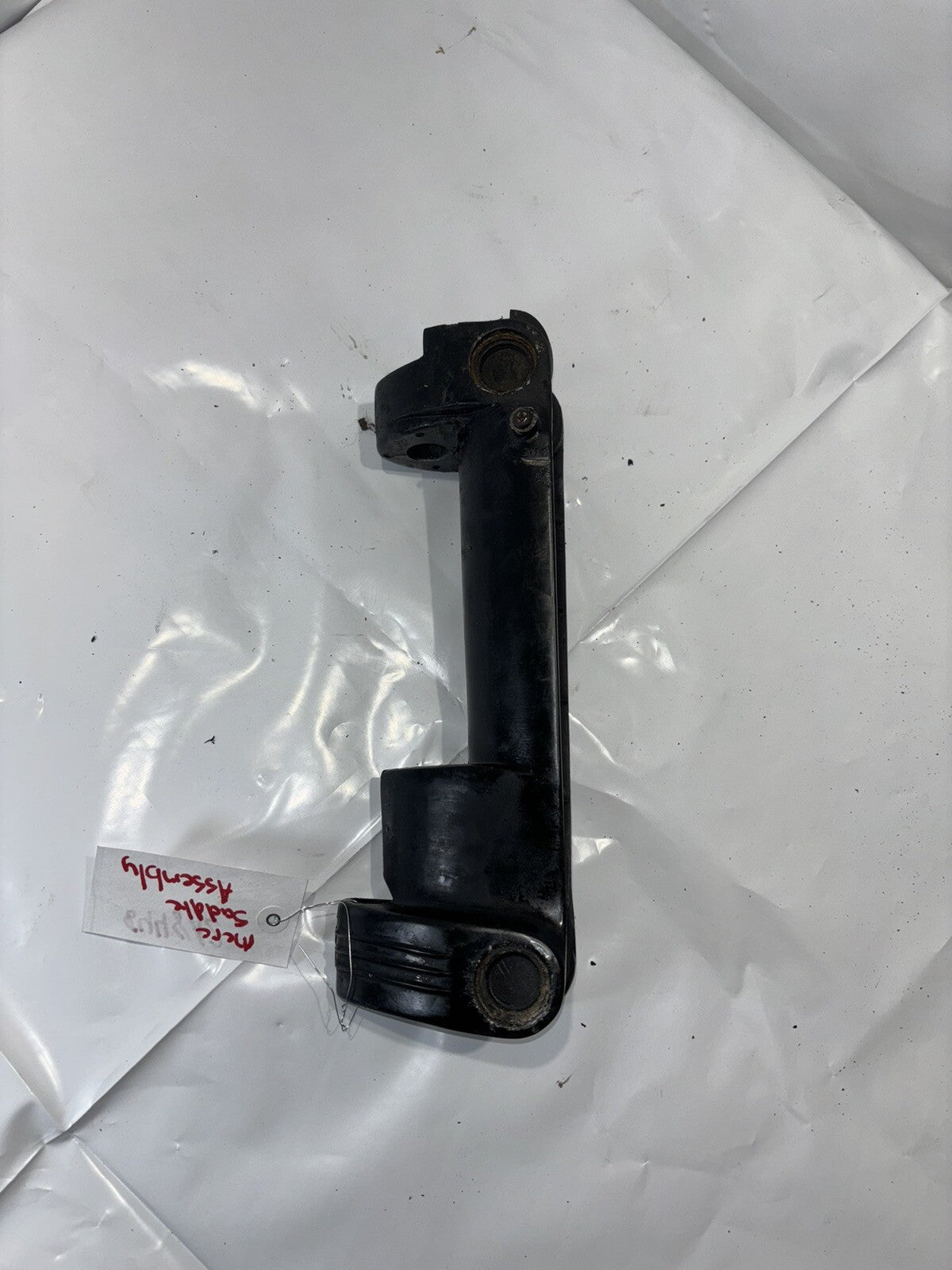 Mercury 60/75/110 8448A2 Midsection SADDLE 6-7.5-9.8 HP