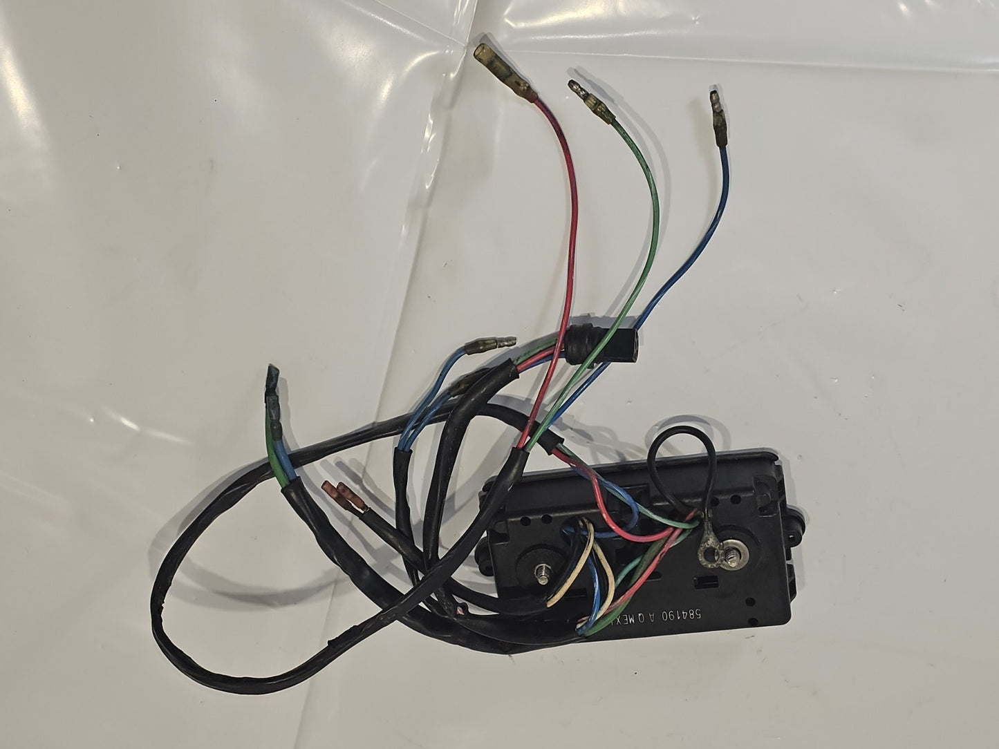 1990 JOHNSON 150HP JUNCTION BOX & COVER 0584190 584190