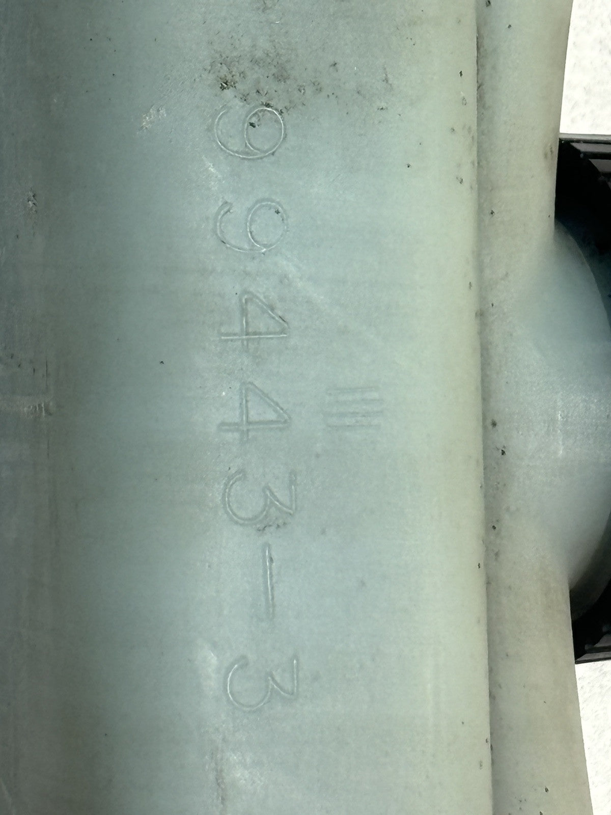 1998-2005 Mercury 135, 150, 175, 200 Oil Reservoir 994436